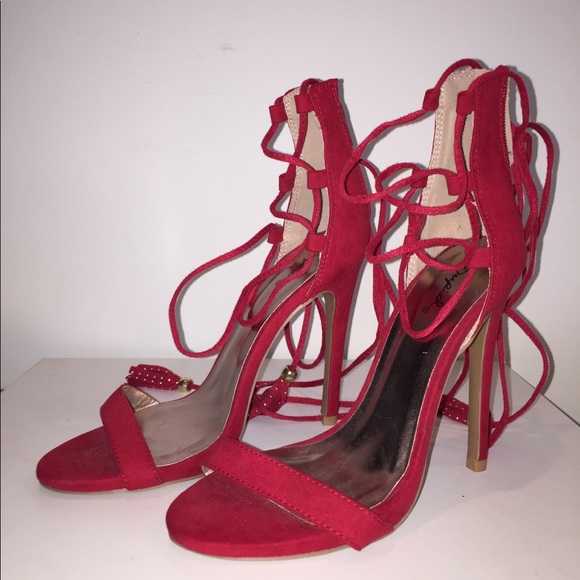 Red sued lace up high heels - Picture 3 of 4